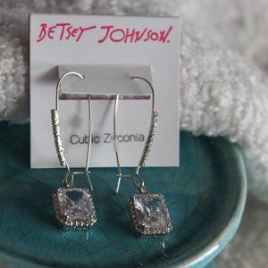 Betsey Johnson CZ Crystal Square Earrings Crystal/Silver Drop Earrings